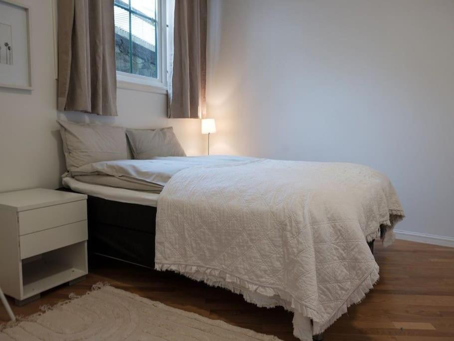 In The Heart Of Brosundet! Fully Equipped 3 Bed Room Ap 올레순 외부 사진