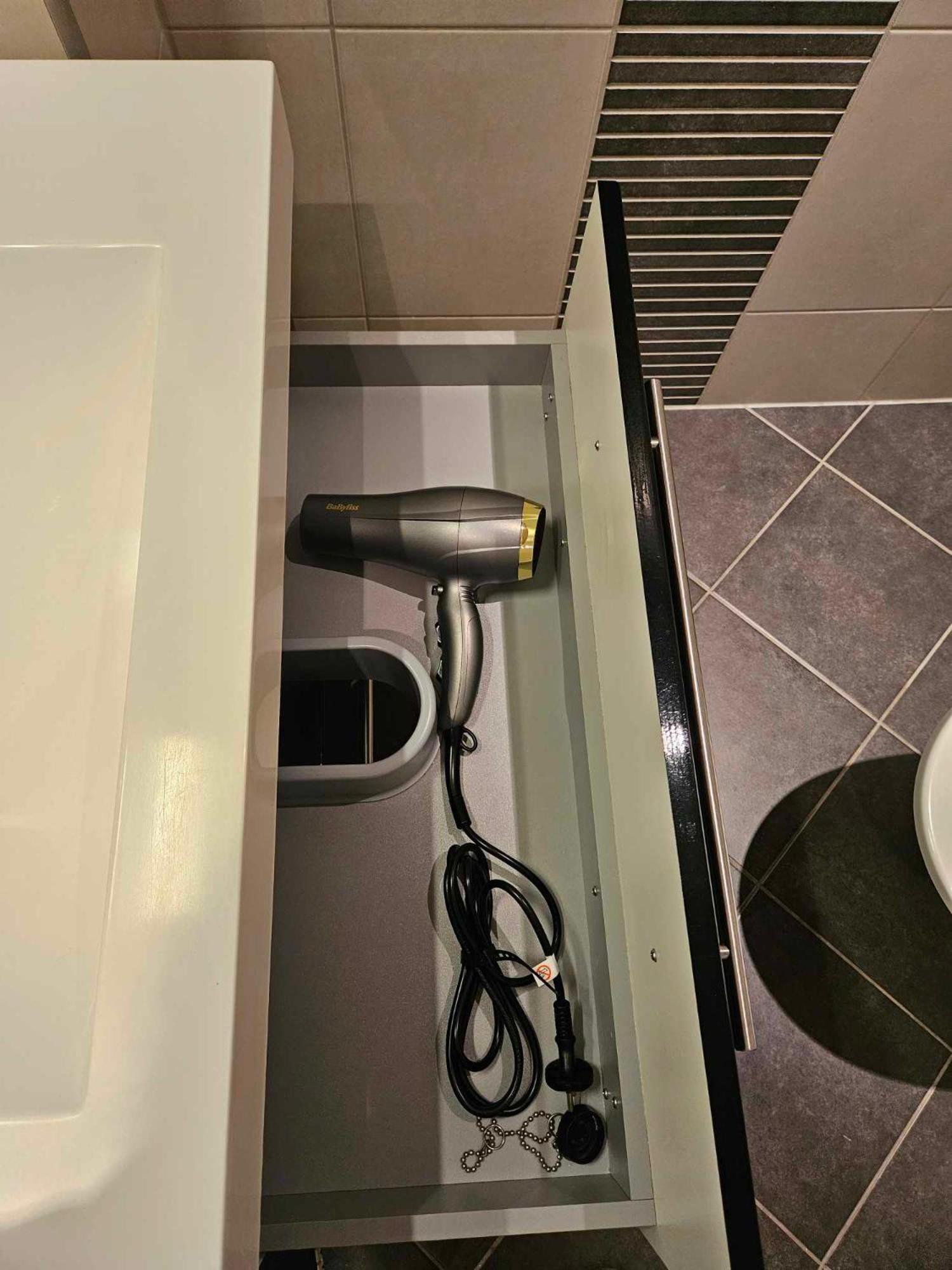 In The Heart Of Brosundet! Fully Equipped 3 Bed Room Ap 올레순 외부 사진